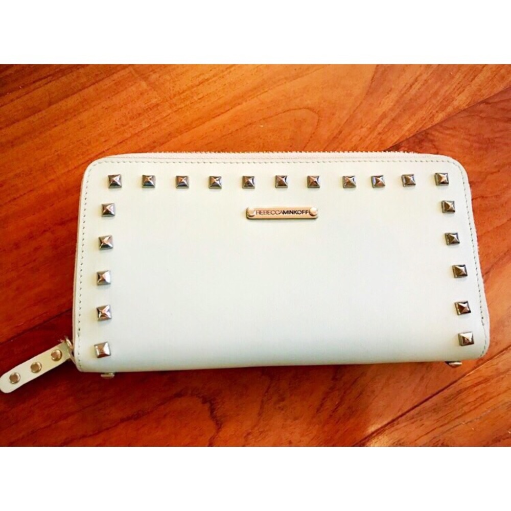🍏Rebecca Minkoff Wallet🍏