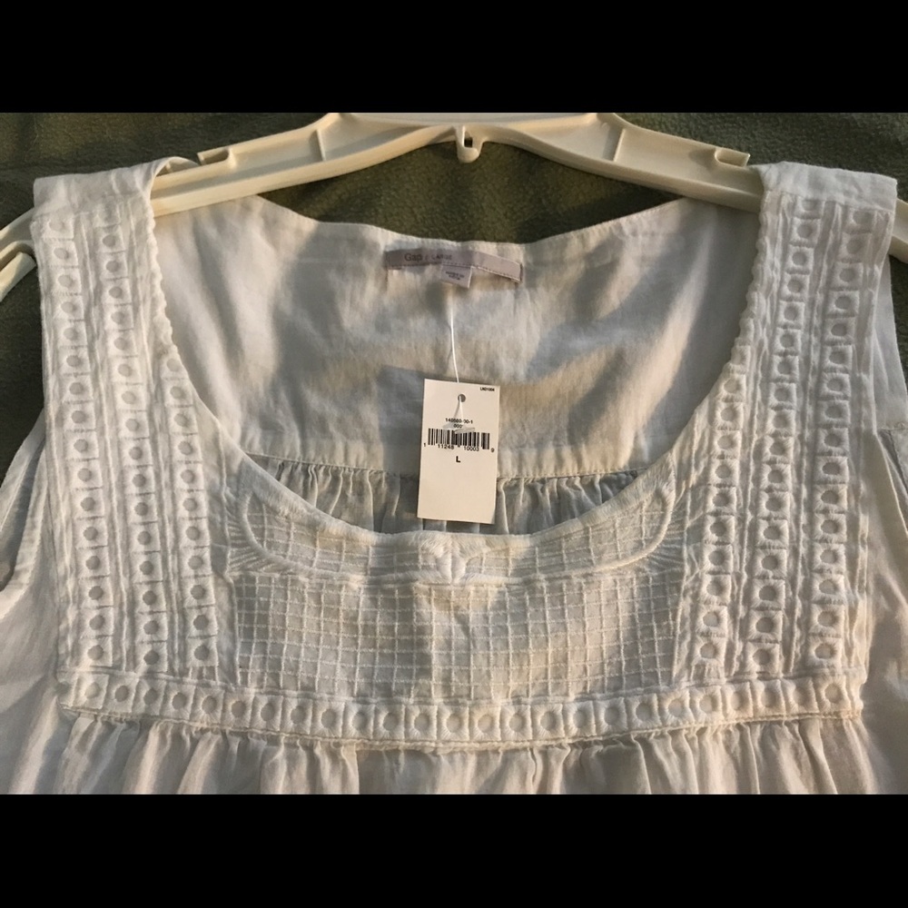 White thin summer top - Picture 3 of 4