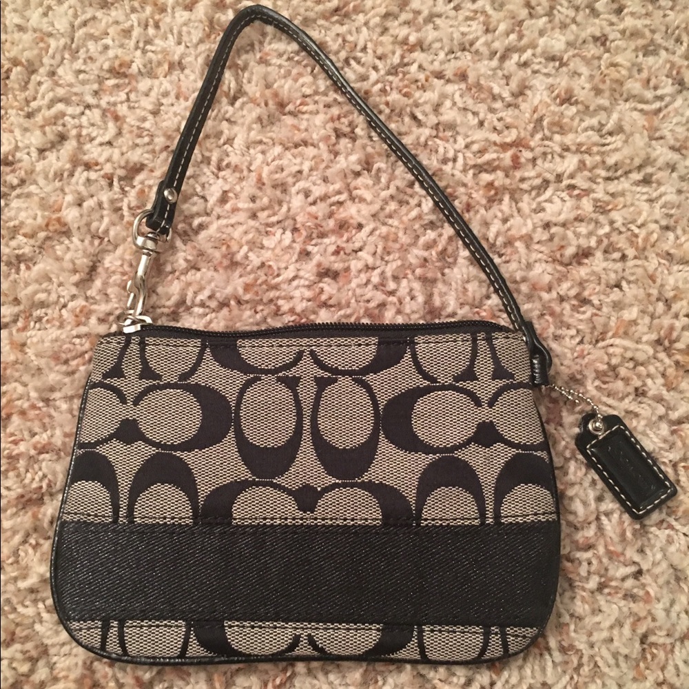 Signature Coach Wristlet