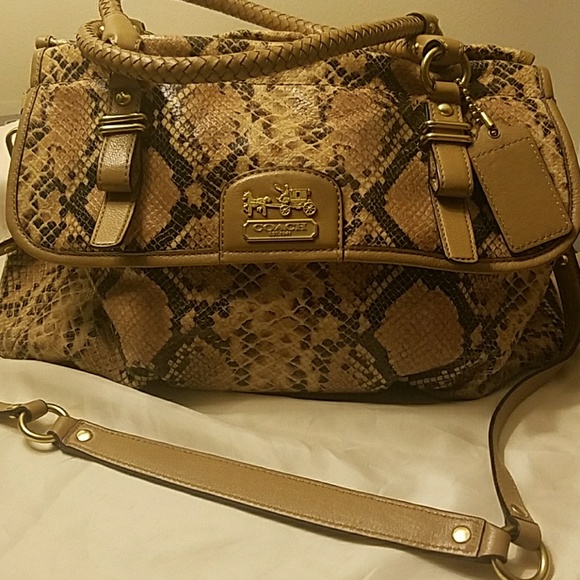 Coach Bag - Picture 2 of 4