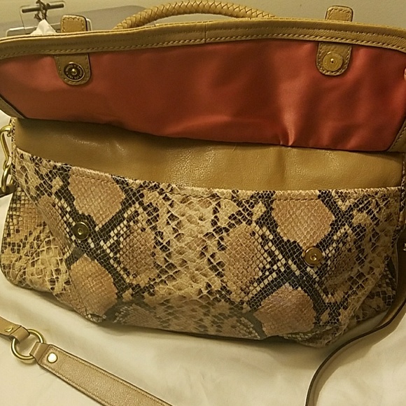 Coach Bag - Picture 3 of 4