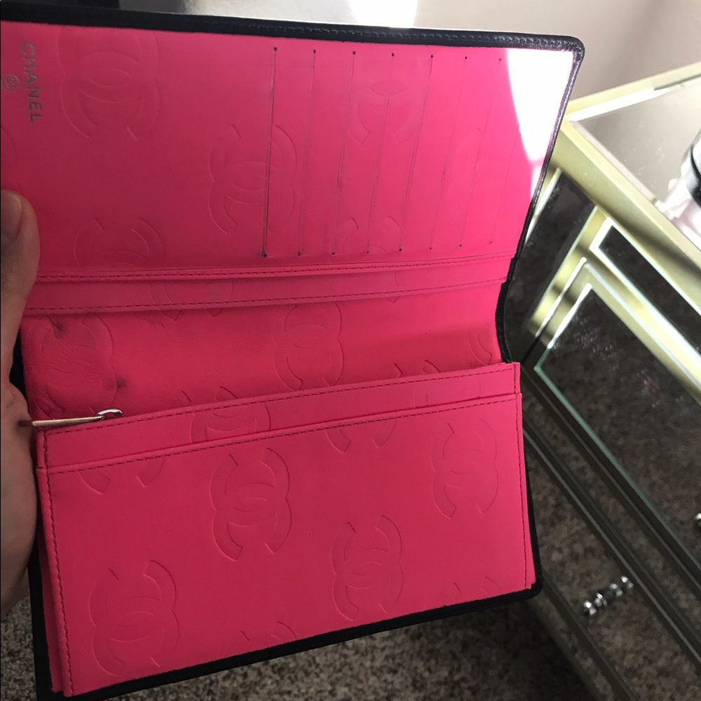 Chanel Cambon Bifold Leather Wallet - Picture 4 of 8