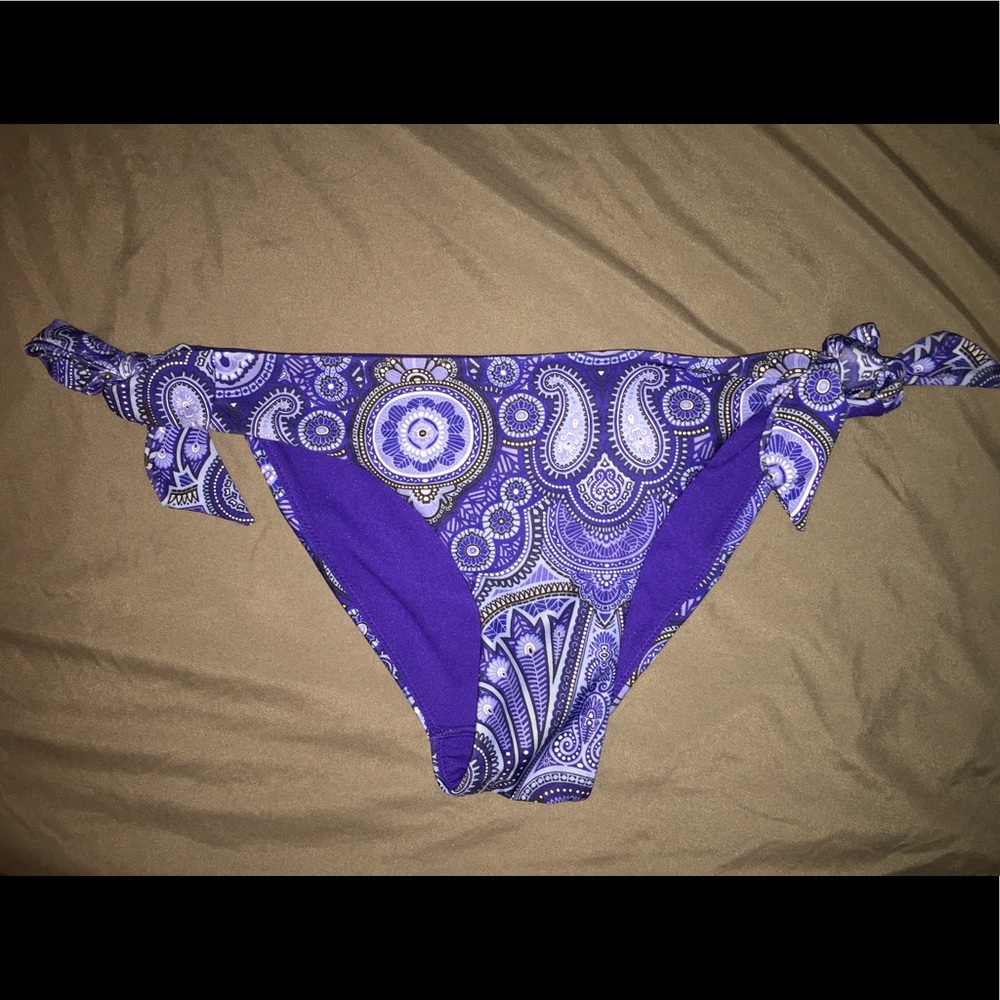 Bikini bottoms