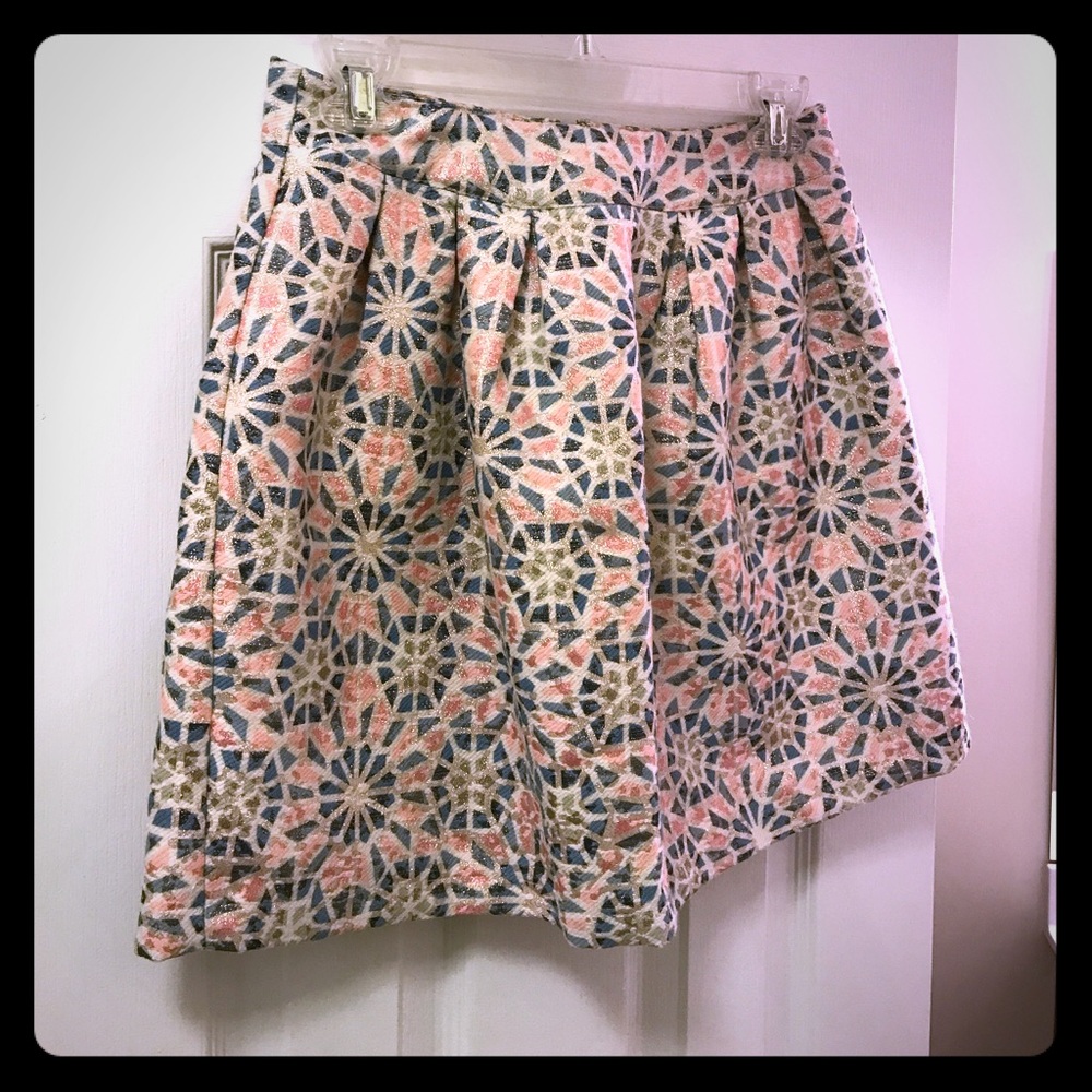 High waisted skirt