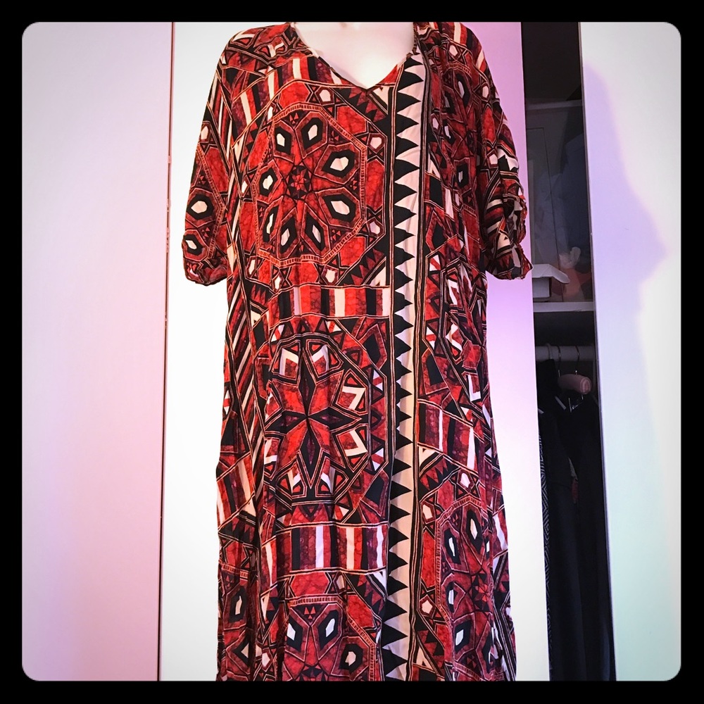 Patter flowy midi dress