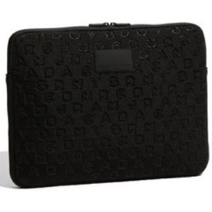 SALE ♥️Marc Jacobs 15" laptop sleeve🌚 NWOT