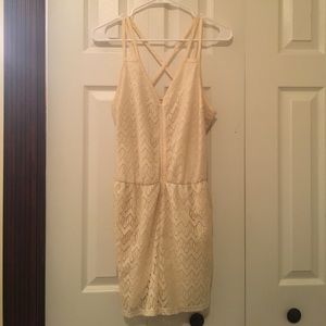 Nude lace romper with pockets