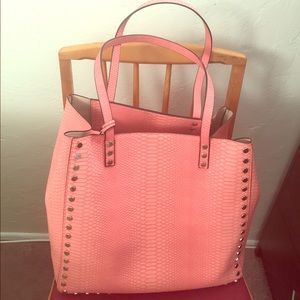 Unique Nine West Handbag!