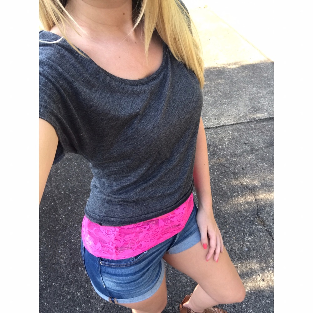 Wet seal XS Pink and grey lace top