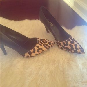 Animal print pump/ heels, GUEES