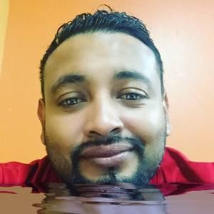 Meet your Posher, Rene