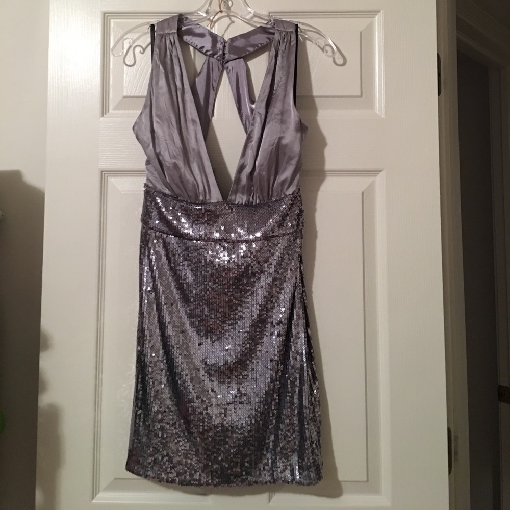 Final price 👊💥Bebe silver sequin dress