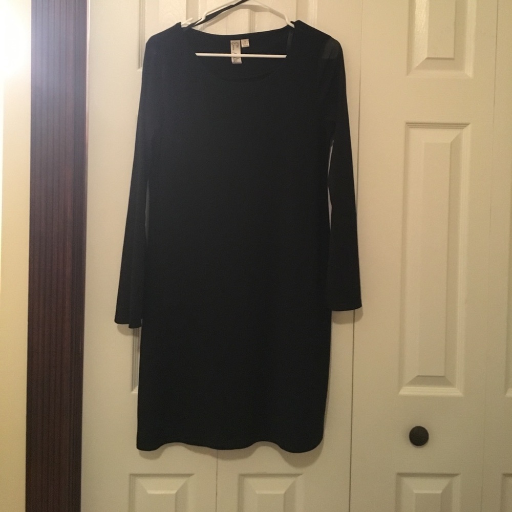 Simple black dress with mesh bell sleeves