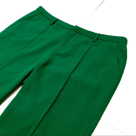 SOLD. Vintage Kelly Green Slacks/Ankle Pants - Picture 2 of 7