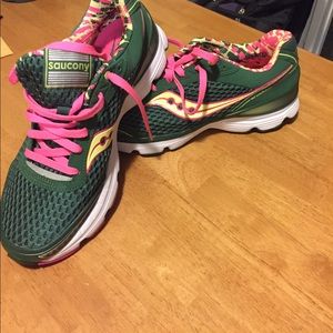 Women's sneakers size 10
