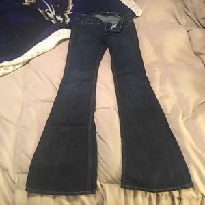 William Rast. Size 26.