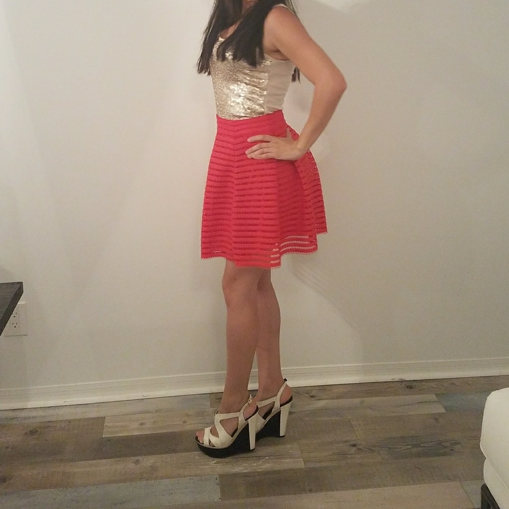 Skirt EXPRESS