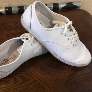 White nonslip shoes