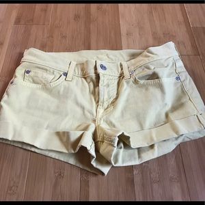 ‼️7 for all Mankind ‼️yellow Shorts Size 27