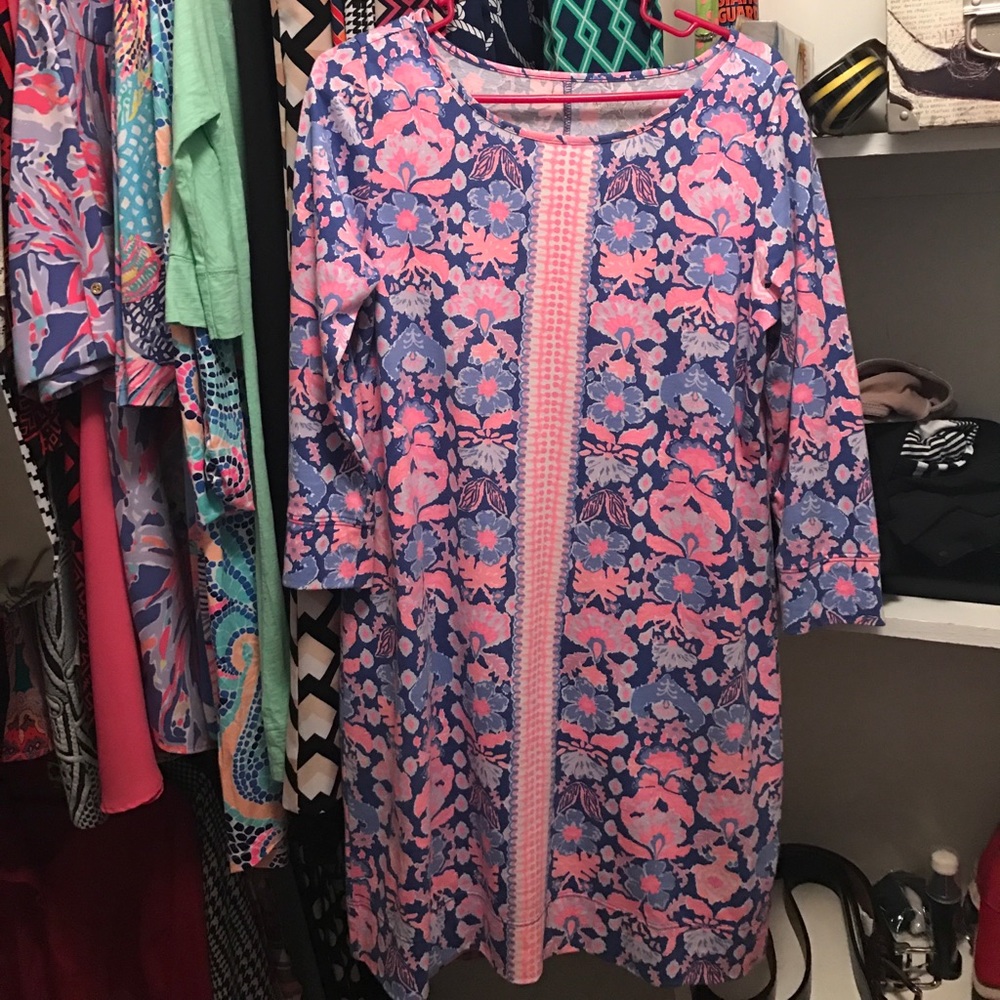 Worn once! Lilly Pulitzer dress size Medium!