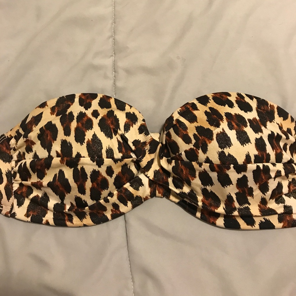 VS Twist Bandeau Bikini Top