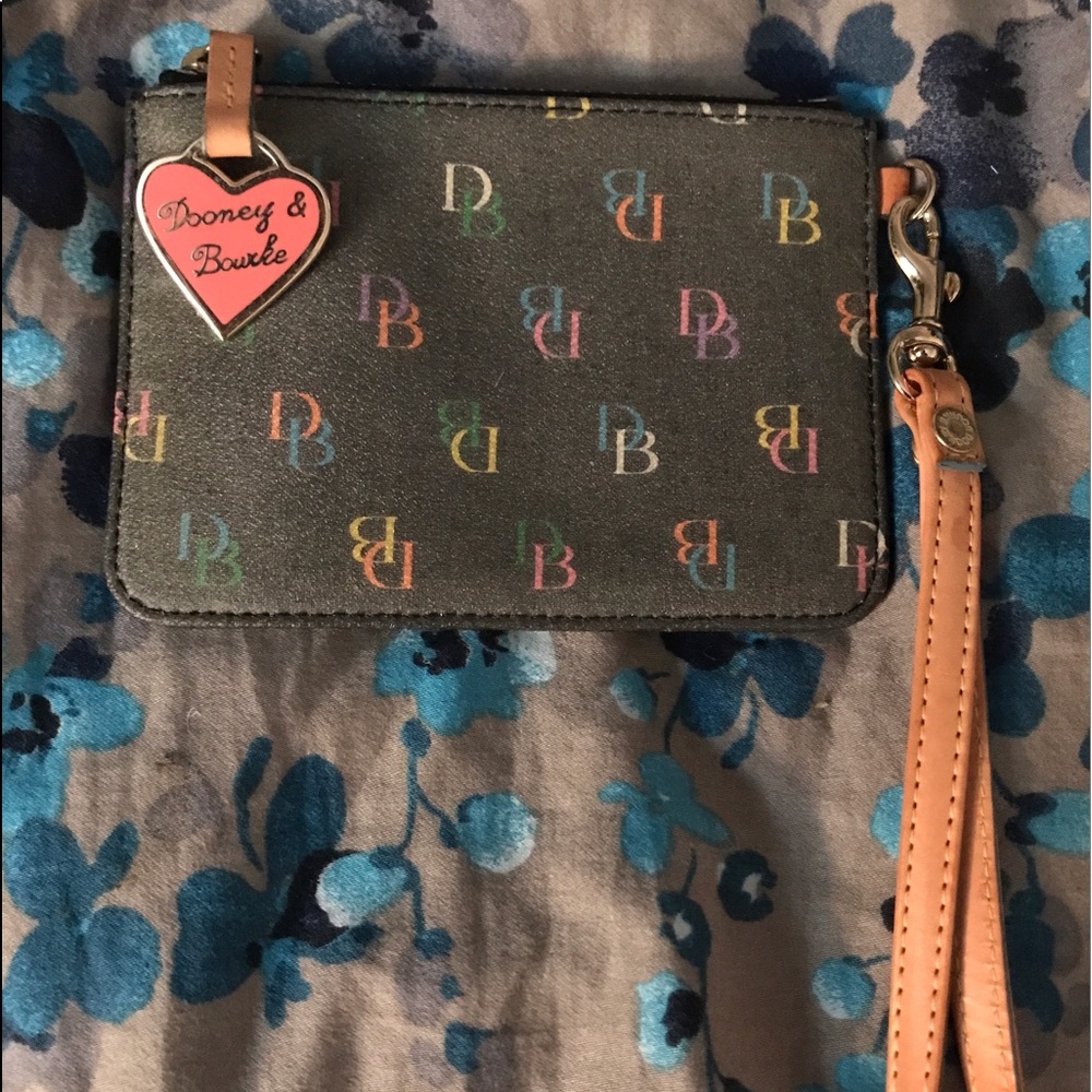 Dooney & Bourke wristlet