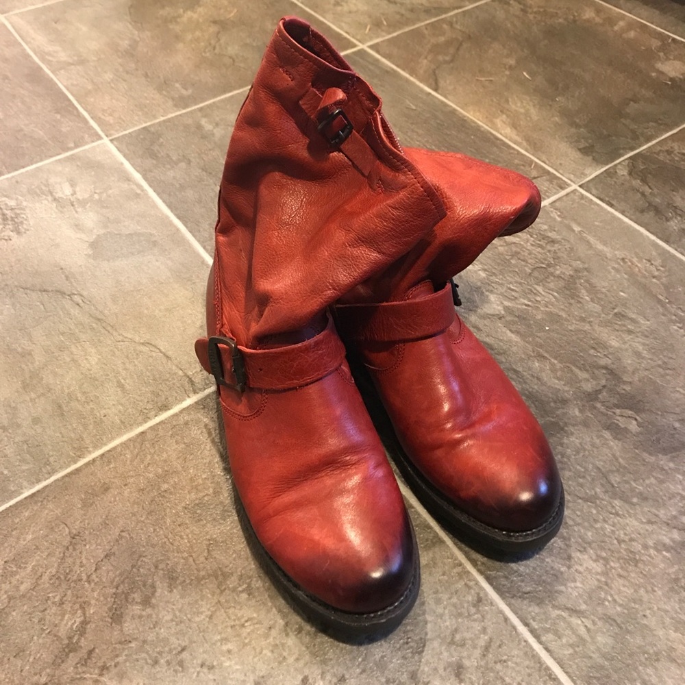 Frye shorty boots