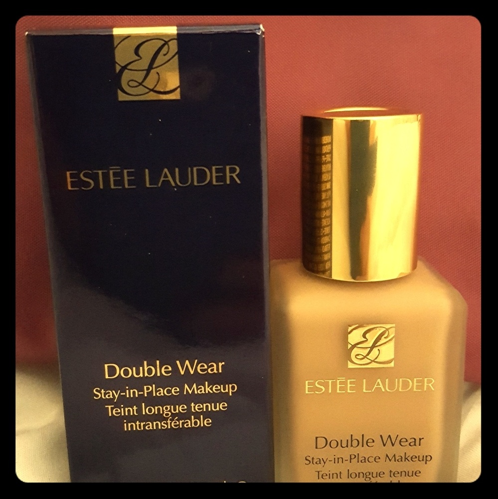 Estee Lauder Double Wear Stay-in-Place Makeup 3C2