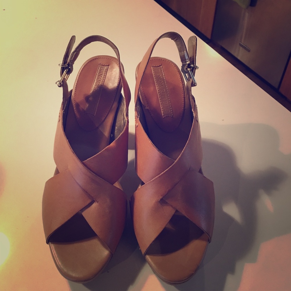 Banana republic heeled sandals, size 7