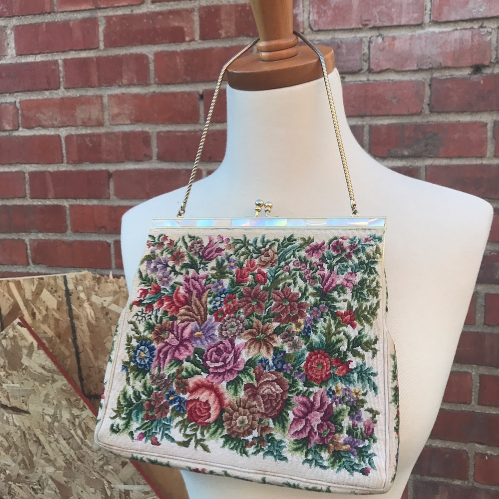 Vintage 1950s MOTHER OF PEARL Evening Clutch Purse