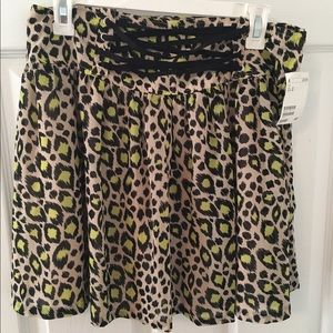 *NWT* H&M Neon leopard print skirt