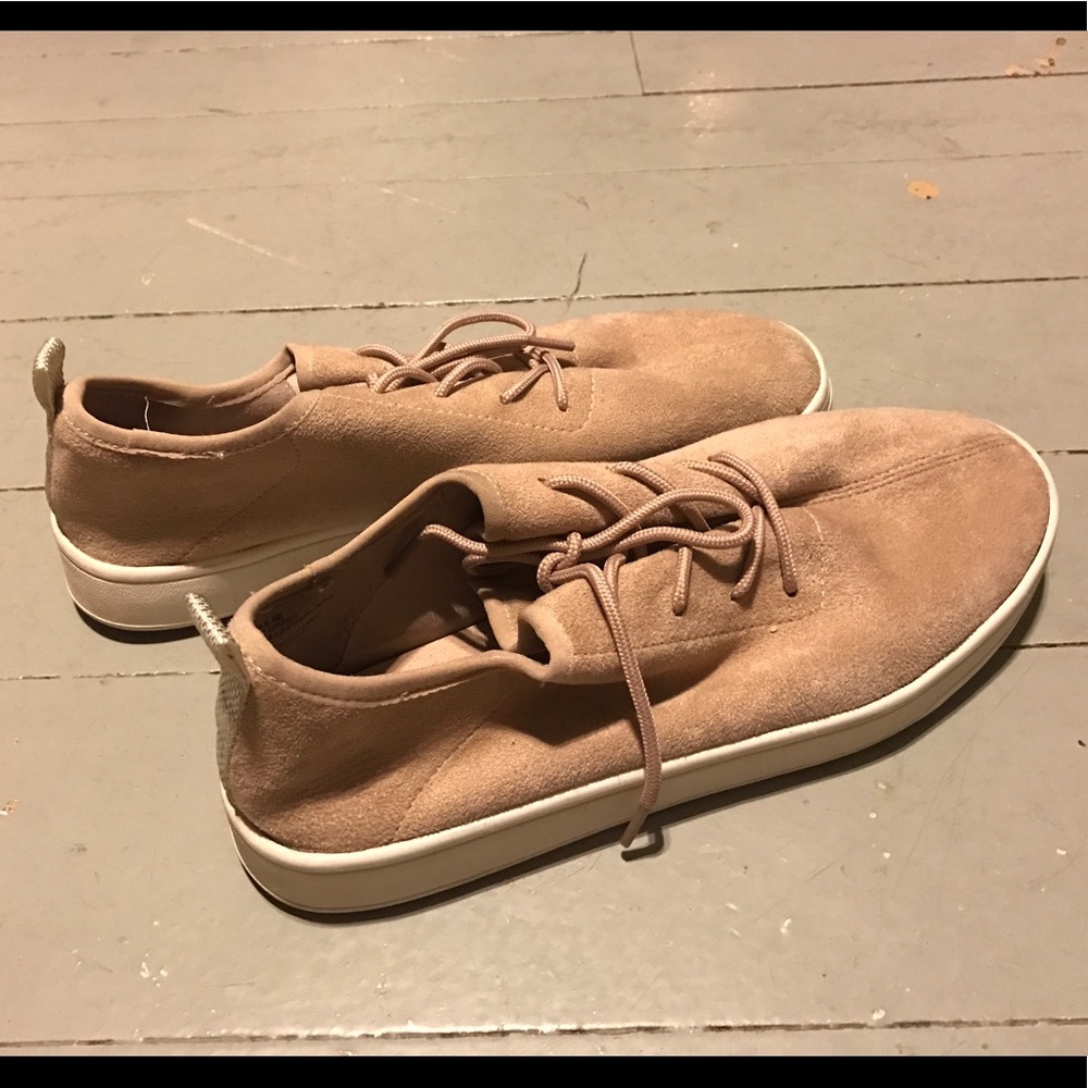 Steve Madden tennis shoes