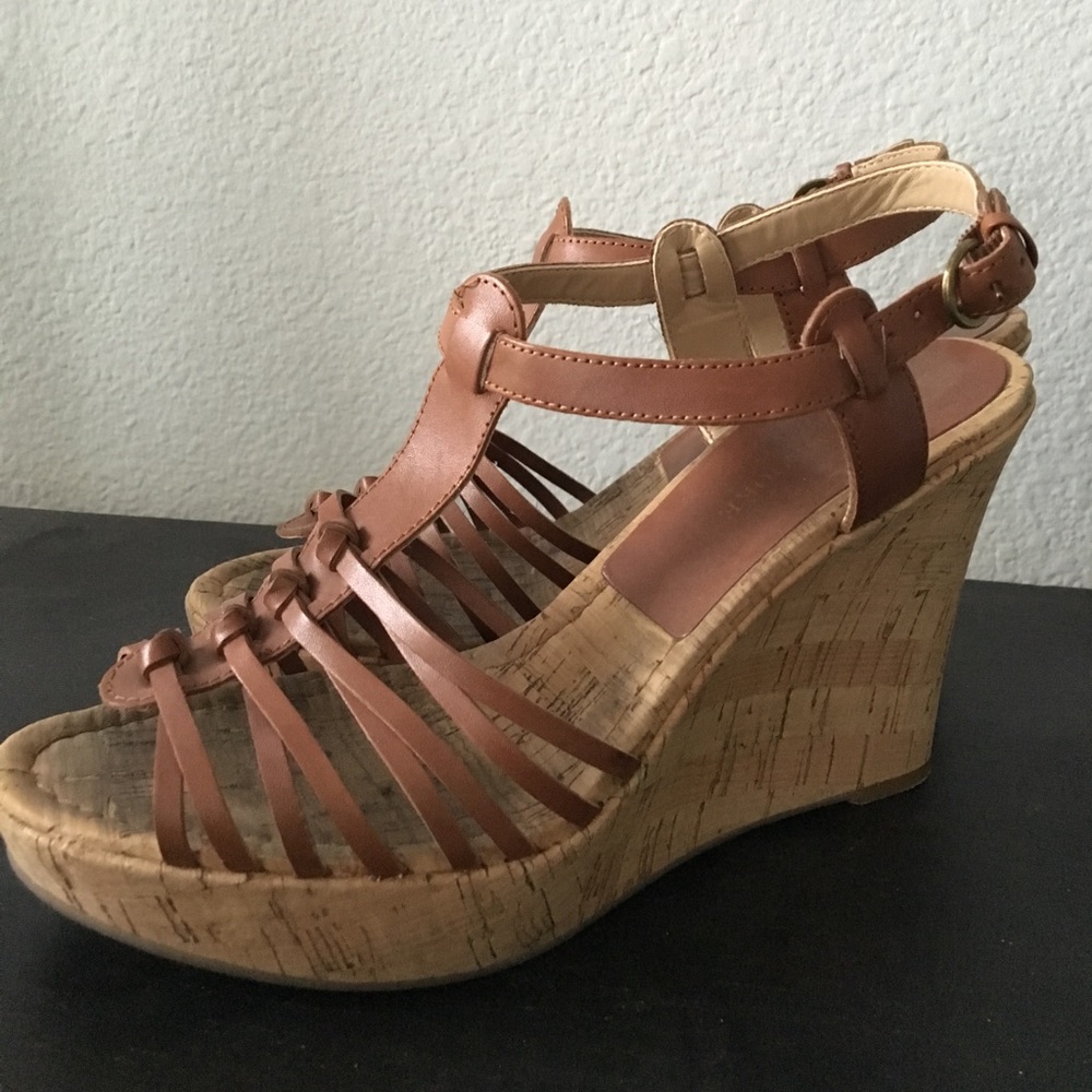 Brown Audrey Brooke Wedges