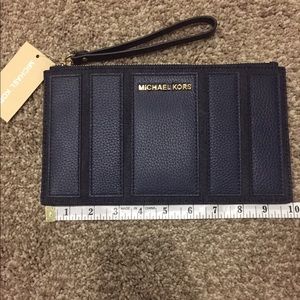 Michael Kors Clutch
