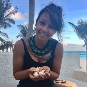 Meet your Posher, Brenna