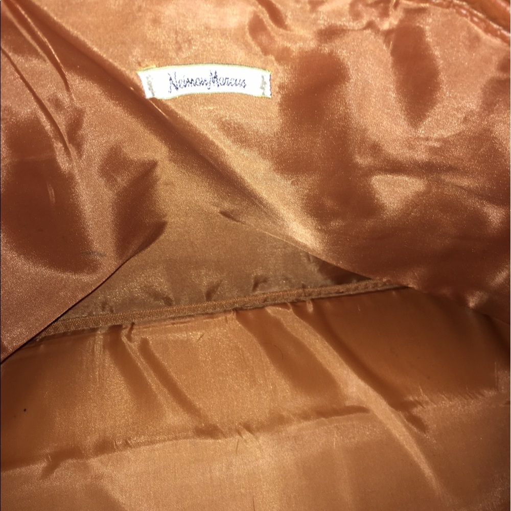 N . Marcus Bag