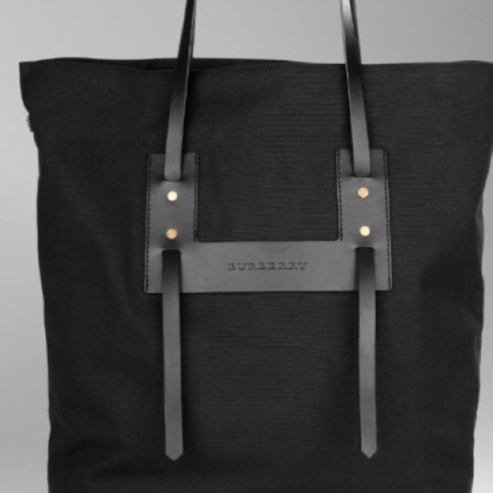Burberry weekender