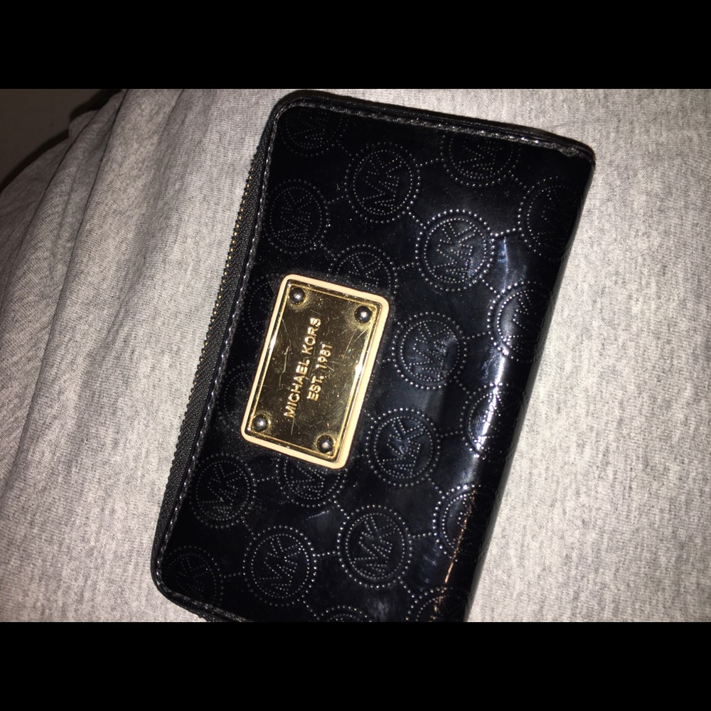 Black & Gold Mk Wristlet