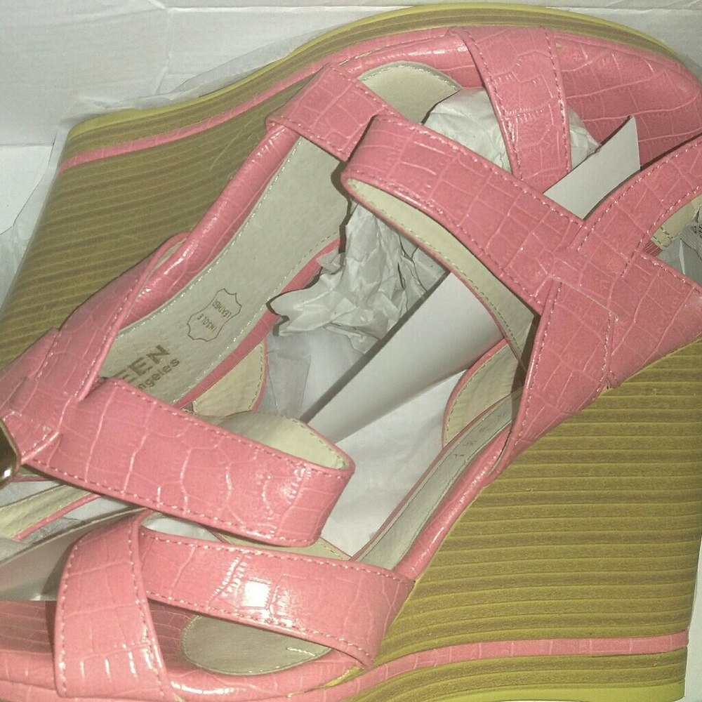 High heels - Picture 2 of 2