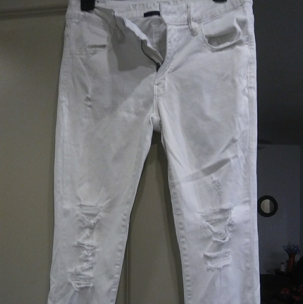 American Eagle White Crop Jegging