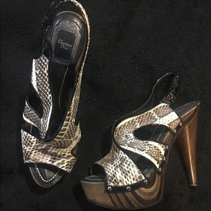CHRISTIAN DIOR Snakeskin Sandal