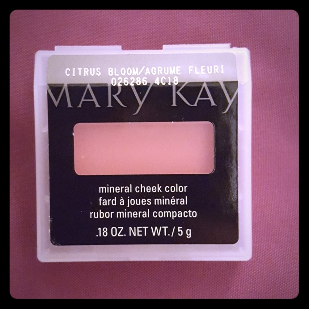 Mary Kay Mineral Cheek Color in Citrus Bloom