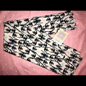 Lularoe OS Leggings Penguins!!