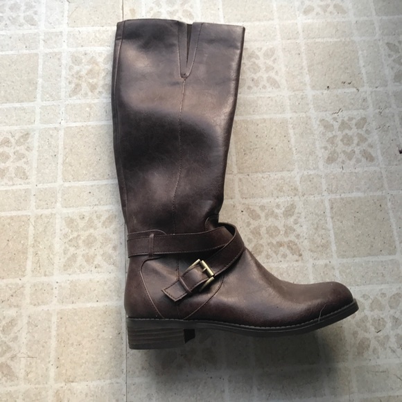 Kenneth Cole Reaction riding boots - Picture 2 of 5