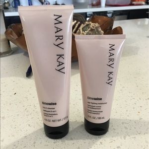 Mary Kay 3-in-1 Cleanser &Age-Fighting Moisturizer