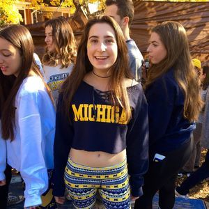 Meet your Posher, Annie