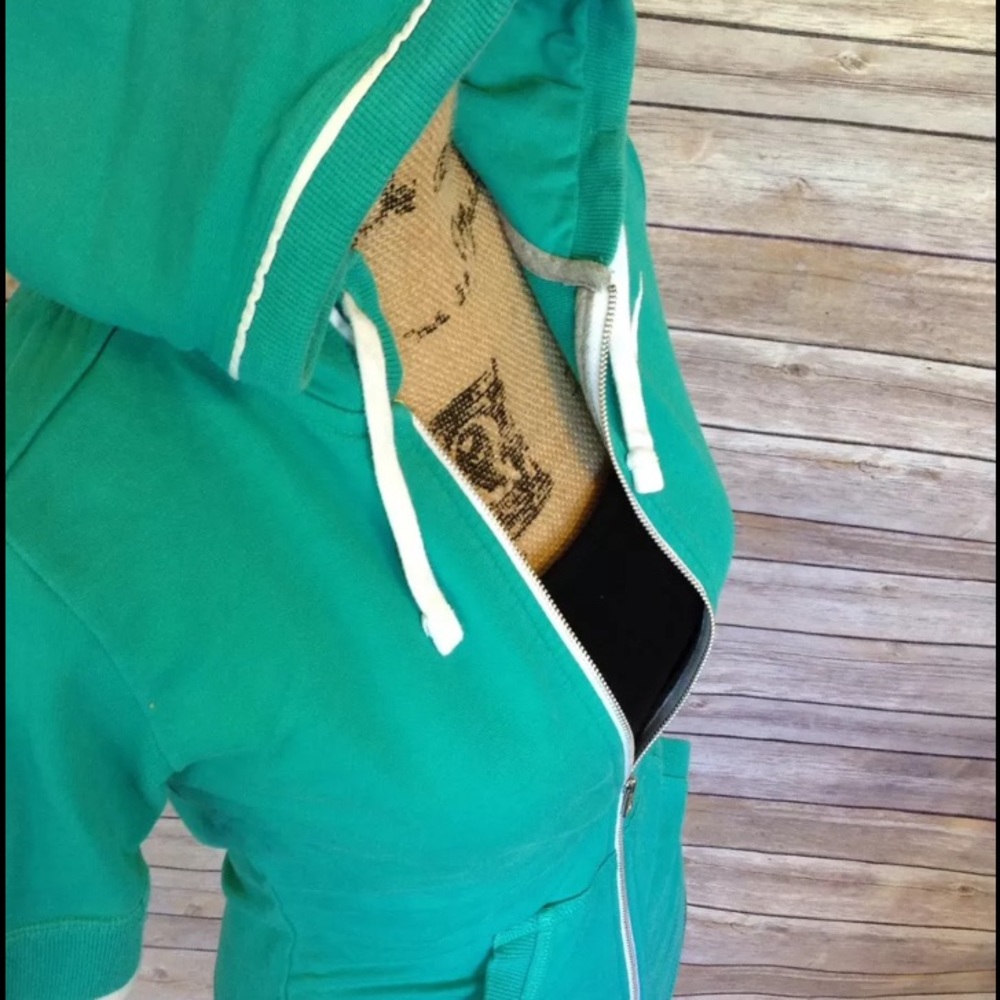 ❗️SOLD❗️Nike XS green short sleeve zip up hoodie - Picture 4 of 7