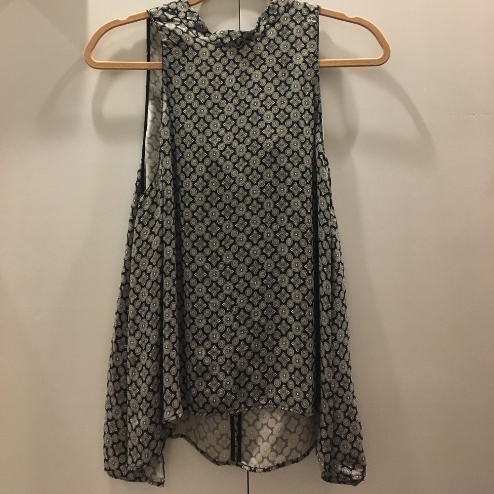 Cool never worn blouse