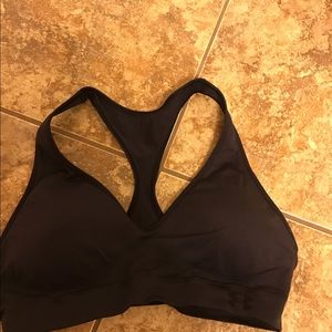 UNDER ARMOUR SPORTS BRA