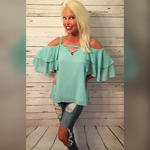 LAST 1! 💕💕Mint Strappy flutter sleeve  top - Picture 2 of 3
